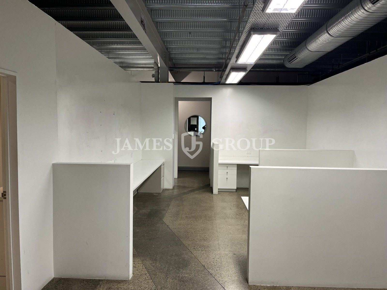 237m² Office With Modern Industrial Character