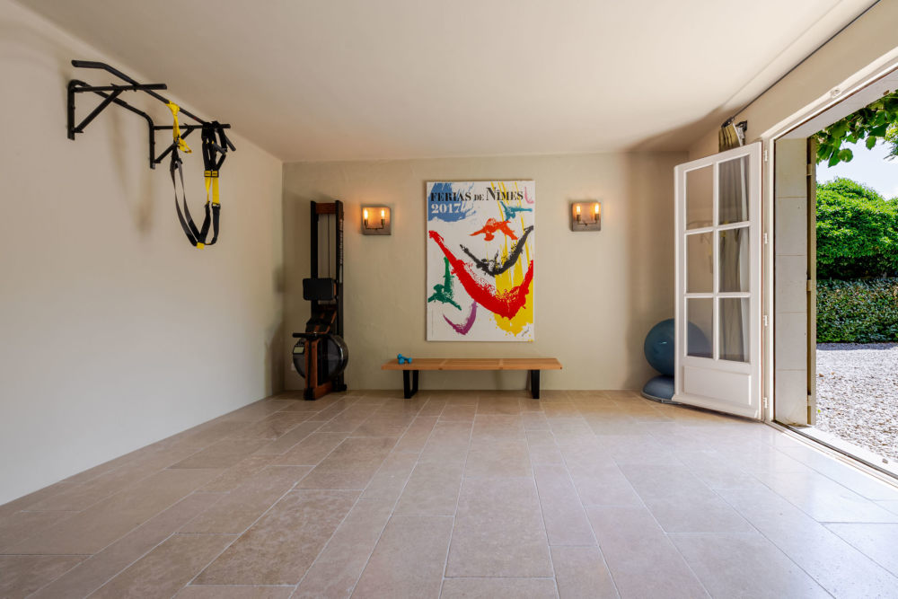 Photographs of Mas du Poète villa in Provence - Image 37 of 39