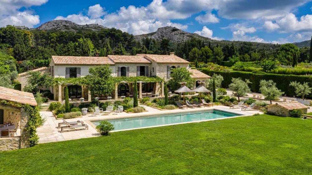 Photographs of Mas Helios villa in Provence - Image 37 of 44