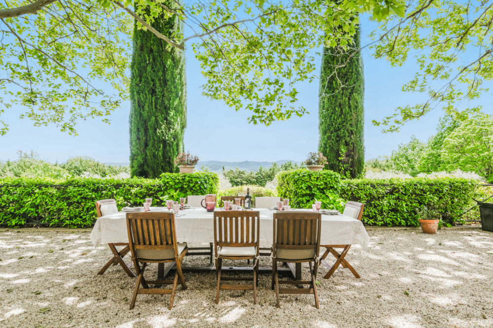 Photographs of Bastide Des Jardins villa in Provence - Image 3 of 52
