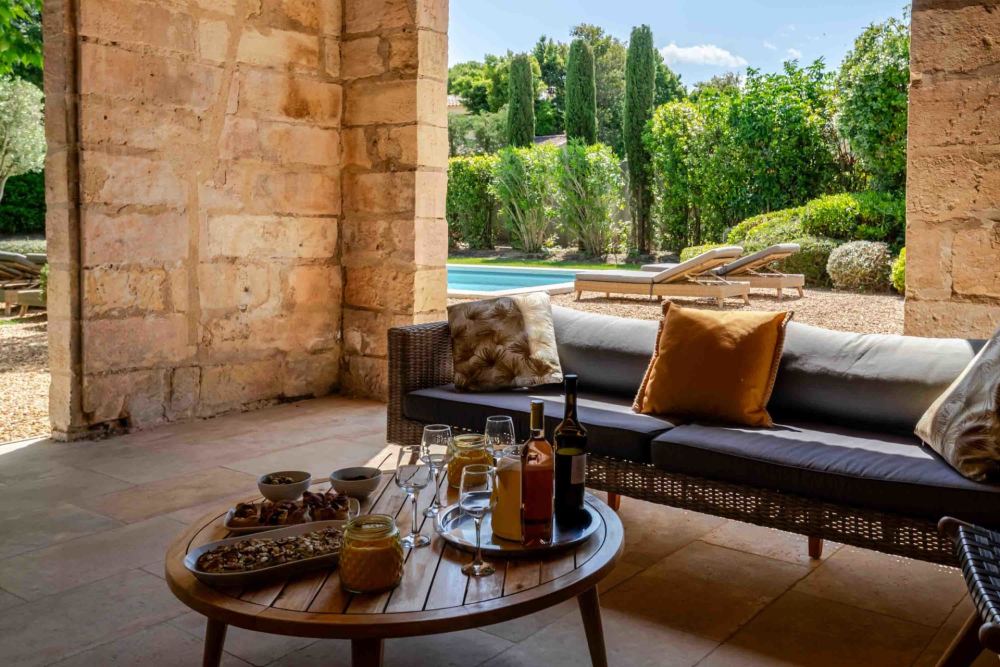Photographs of Mas du Bien-Etre villa in Provence - Image 7 of 34
