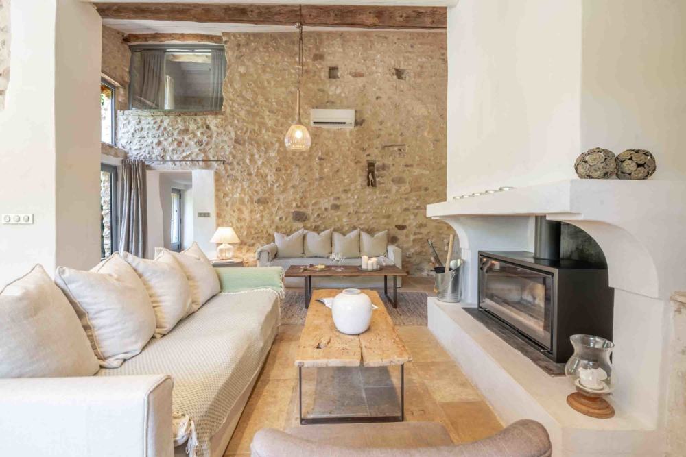 Photographs of La Farinette villa in Provence - Image 5 of 33