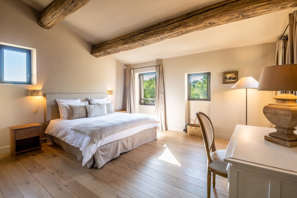 Photographs of Mas des Promesses villa in Provence - Image 24 of 52