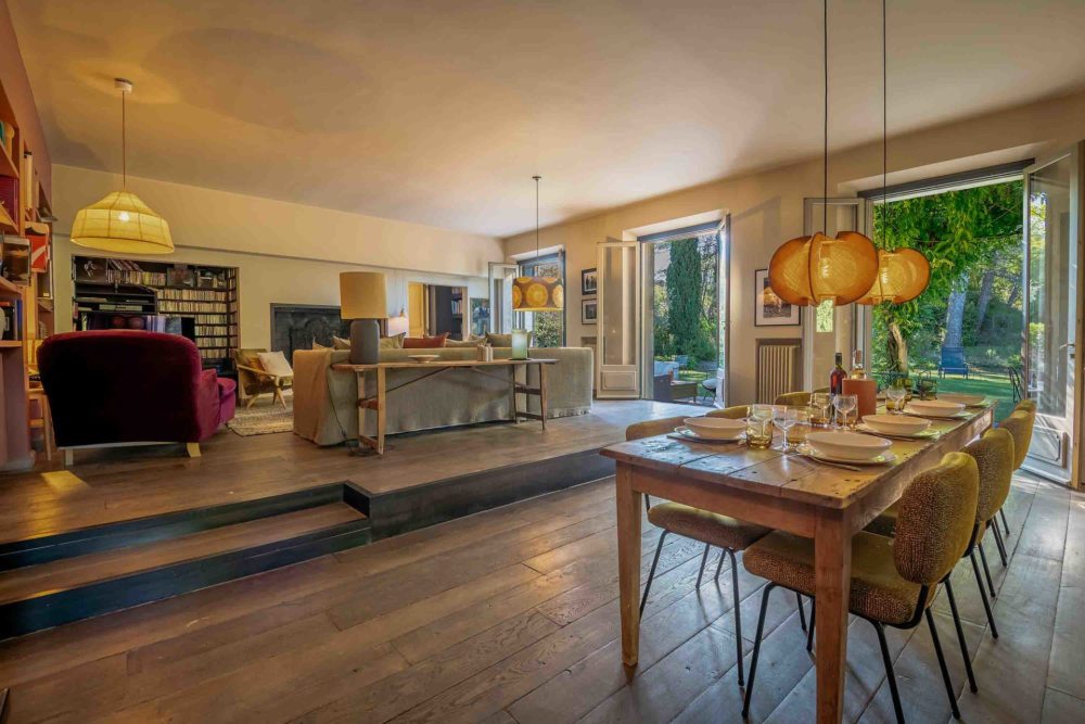 Photographs of Mas du Lac villa in Provence - Image 5 of 56