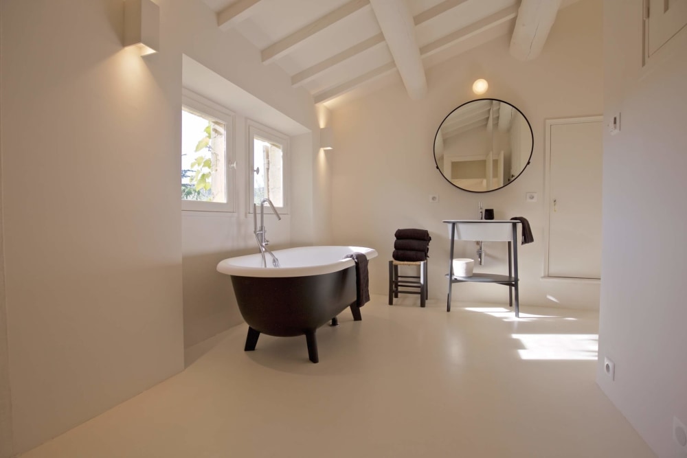 Photographs of Mas de Marie villa in Provence - Image 18 of 33