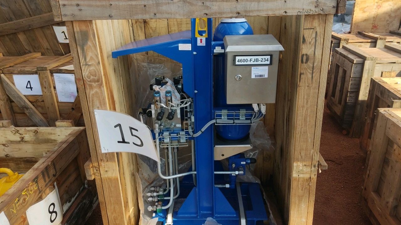 Hydraulic Pressurization Unit with Reservoir and Panel