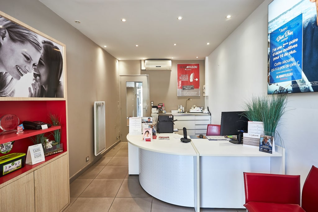 Magasin audioprothesiste 12 cours Carnot 13160 CHÂTEAURENARD intérieur
