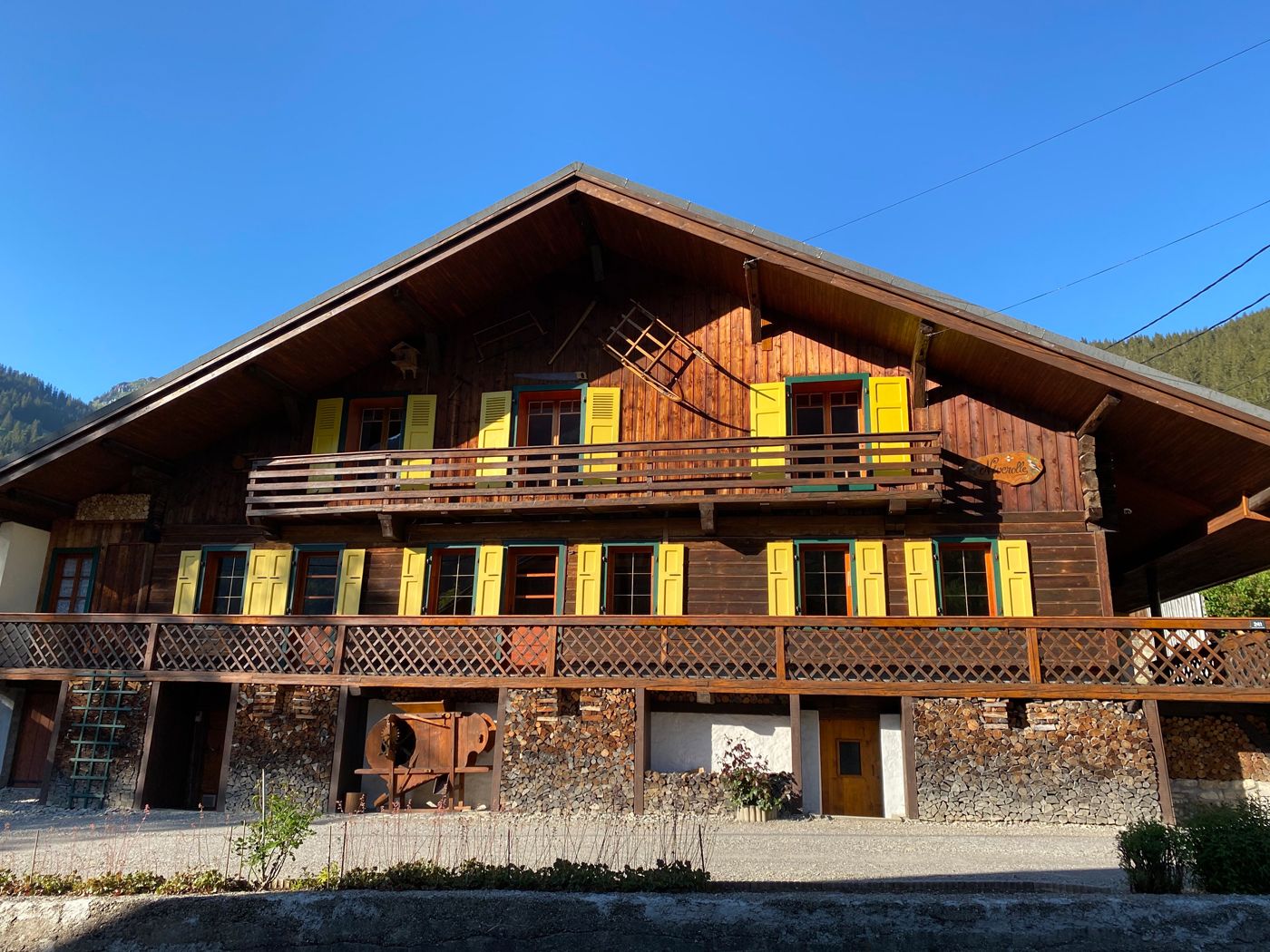 4 bed Chalet For Sale in Portes du Soleil, French Alps