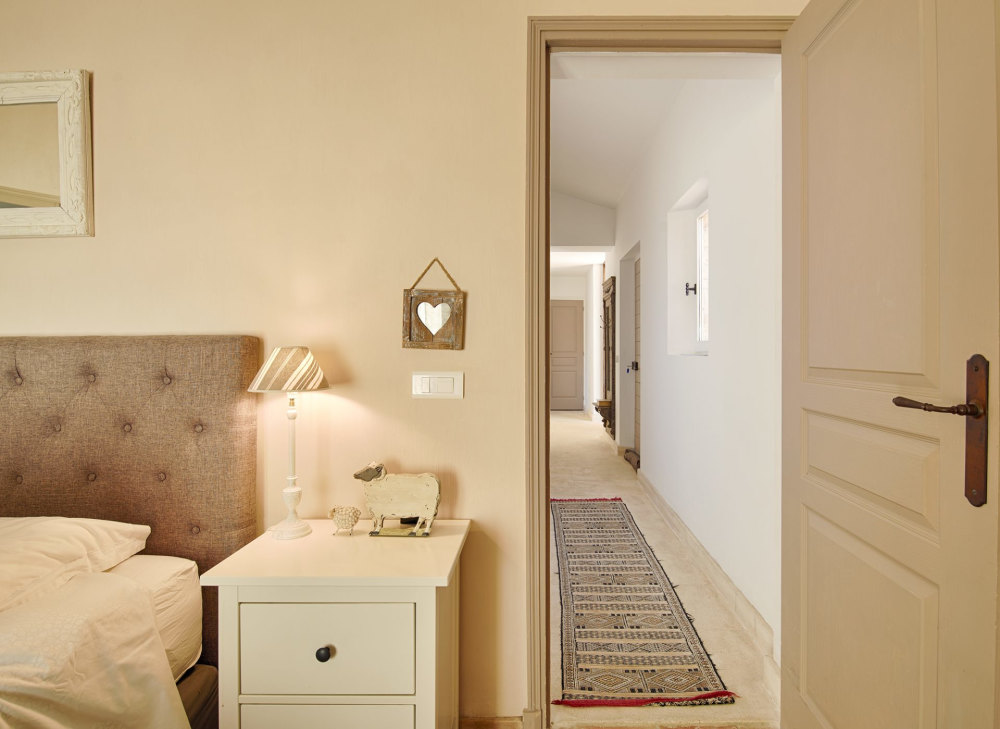 Photographs of Mas de Roquebrune villa in Provence - Image 27 of 32