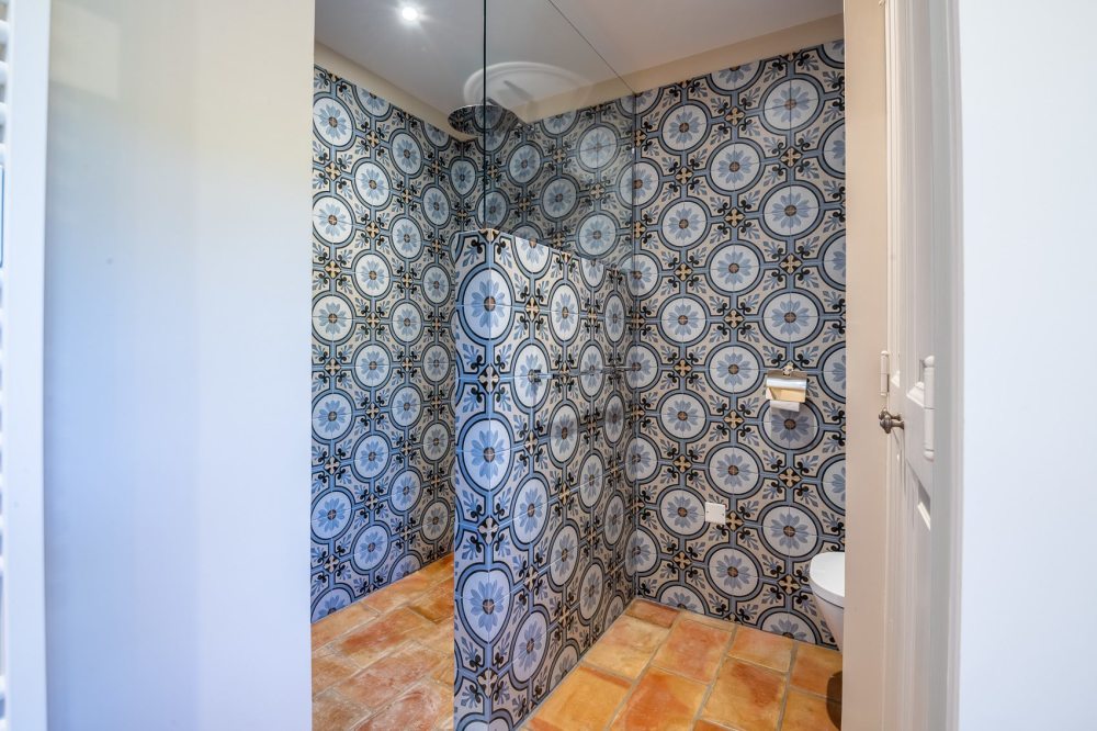Photographs of Mas de Pagnol villa in Provence - Image 16 of 39