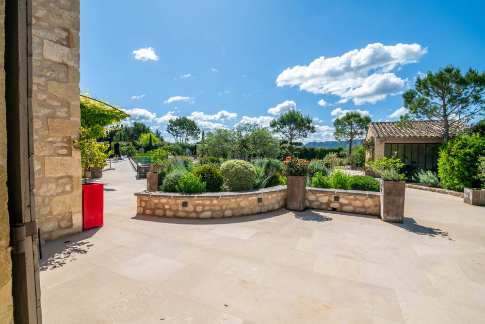 Photographs of Mas la Boheme villa in Provence - Image 42 of 44
