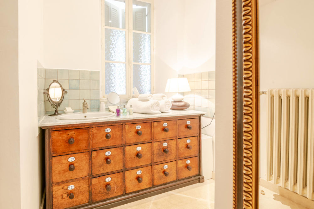 Photographs of Domaine de Fontclair villa in Provence - Image 28 of 60