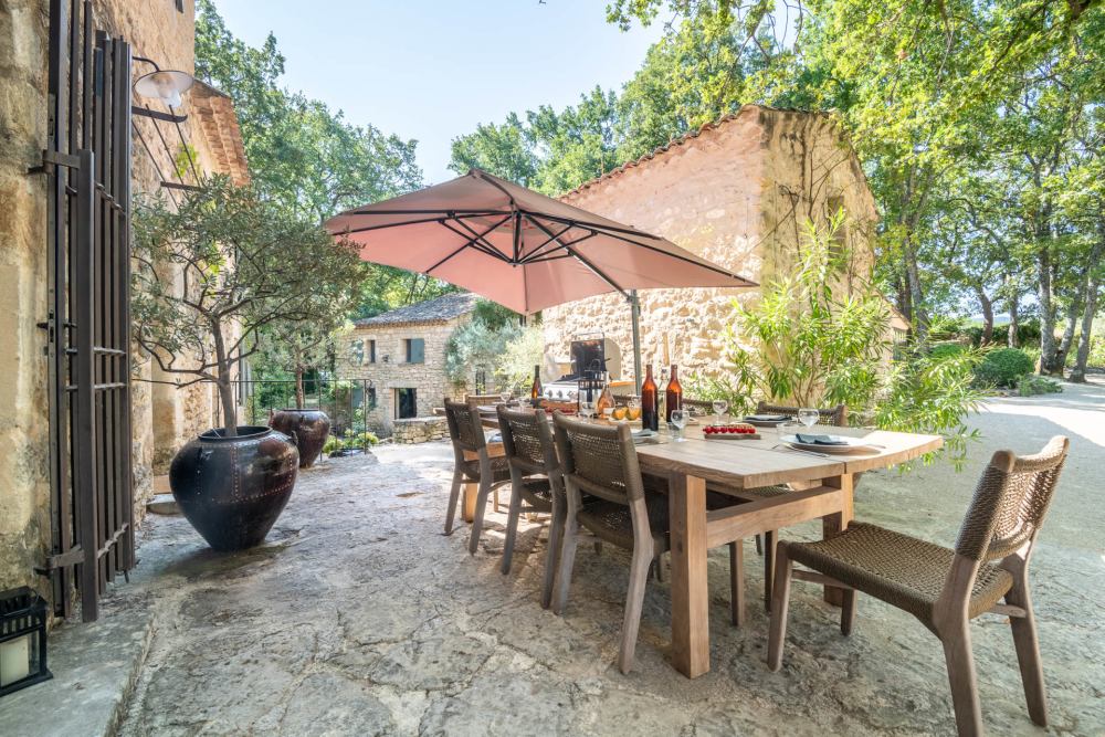 Photographs of Mas les Gardiols villa in Provence - Image 27 of 43