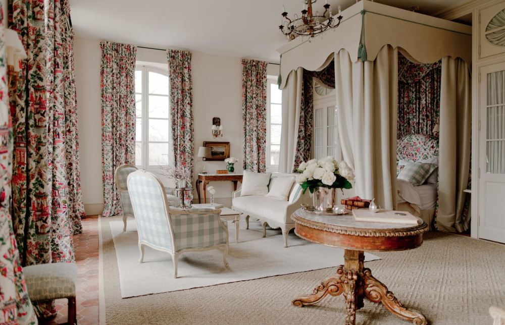 Photographs of Chateau Avignon Provence villa in Provence - Image 15 of 35