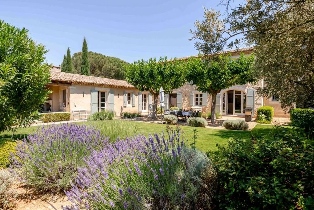 Photographs of Villa Symphonie villa in Provence - Image 2 of 41