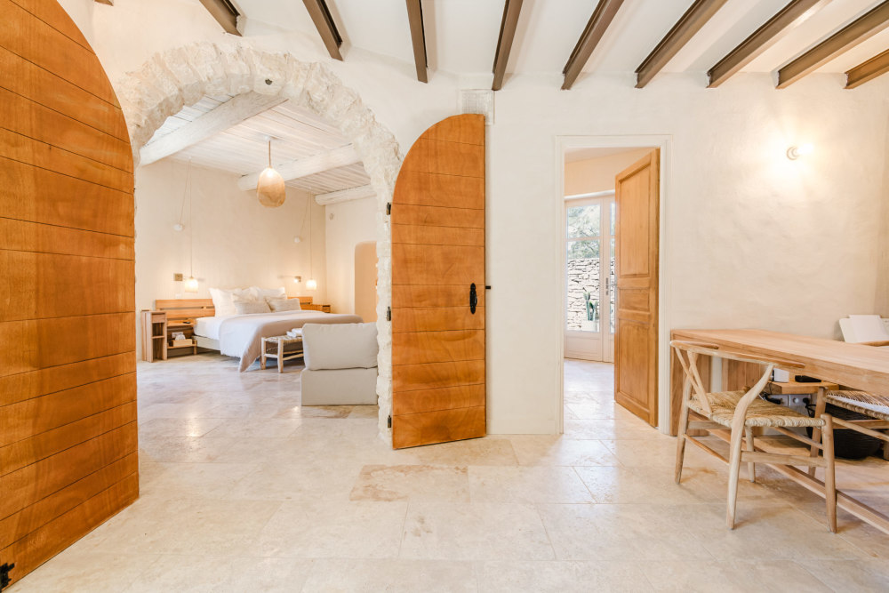 Photographs of Le Hameau de Sénanque villa in Provence - Image 18 of 60