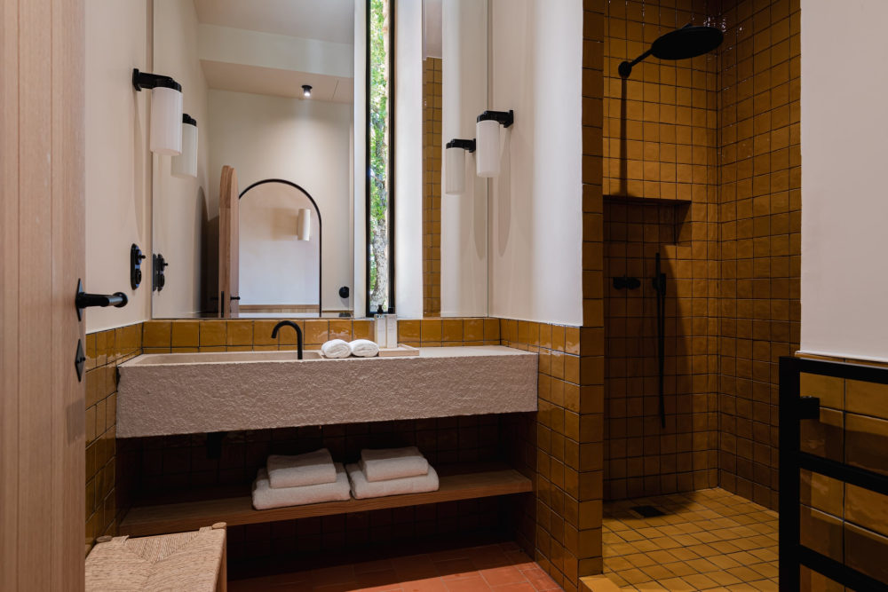 Photographs of La Bastide des Collines villa in Provence - Image 20 of 51