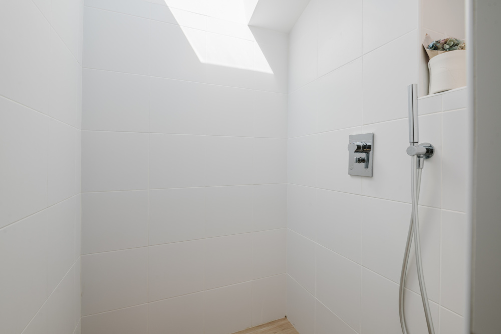 Photographs of Mas des Bleuets villa in Provence - Image 32 of 44