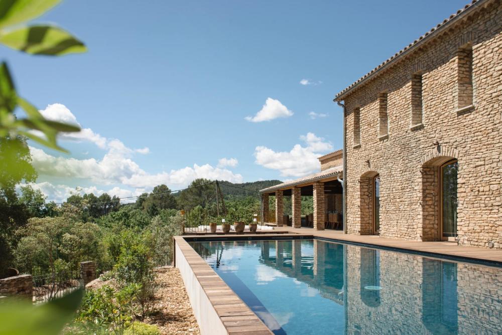 Photographs of New! Mas des Bruyeres villa in Provence - Image 2 of 37