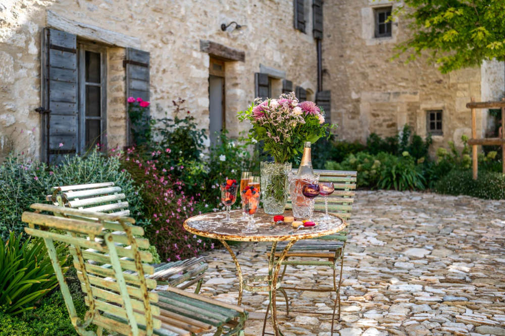 Photographs of Domaine du Lys villa in Provence - Image 21 of 45