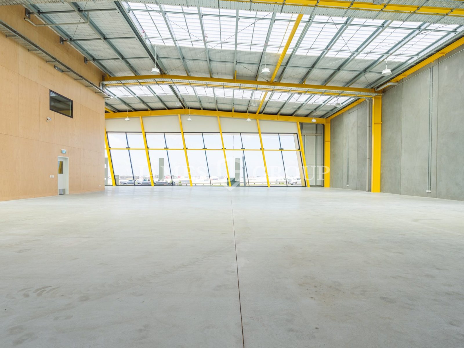 961sqm Penrose Warehouse With Massive Profile