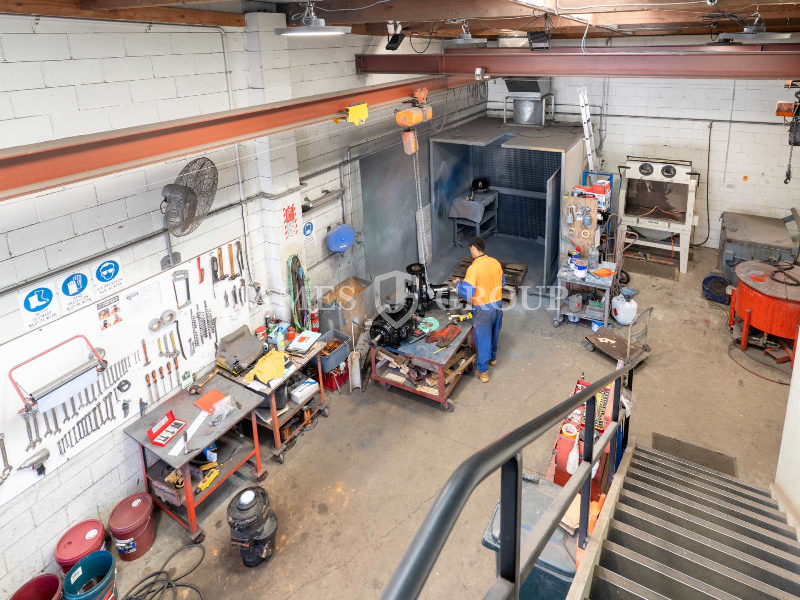 Gantry Crane-equipped Unit In Prime Wiri Location