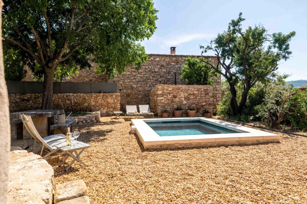 Photographs of New! La Petite Ocrière villa in Provence - Image 12 of 27