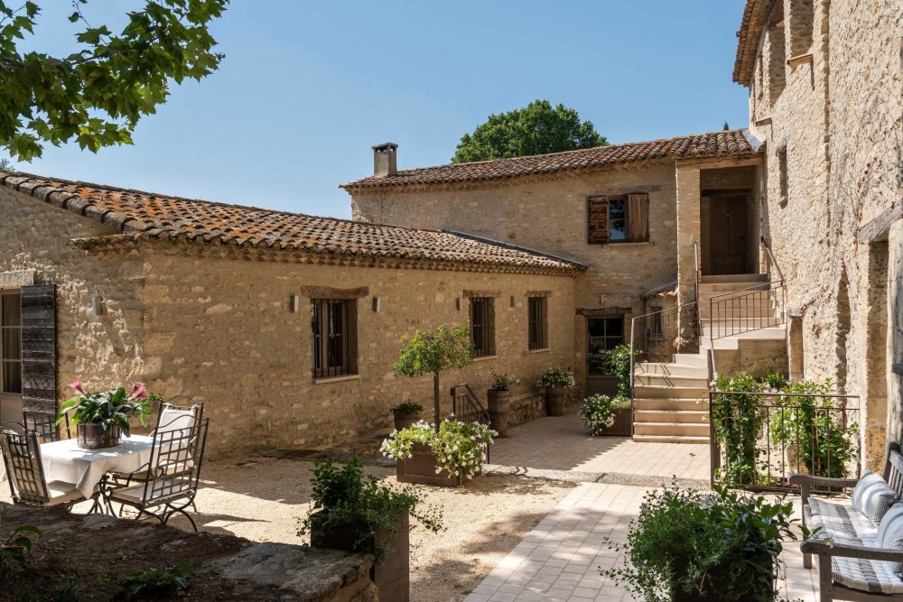 Photographs of Bastide du Calavon villa in Provence - Image 32 of 57