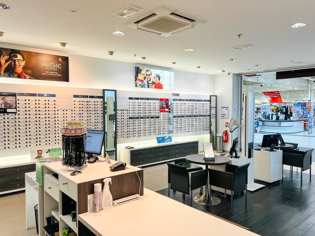 Magasin Opticien C.C. E.Leclerc 40800 AIRE-SUR-L'ADOUR intérieur