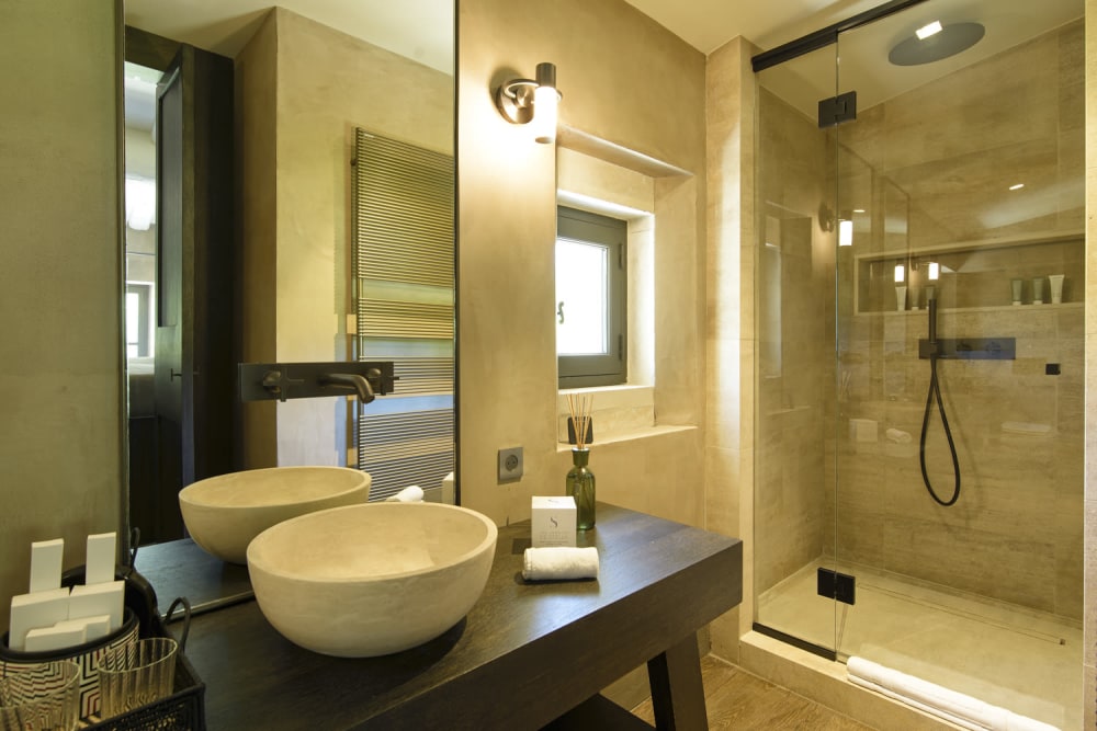 Photographs of Mas de l’Etoile villa in Provence - Image 19 of 39