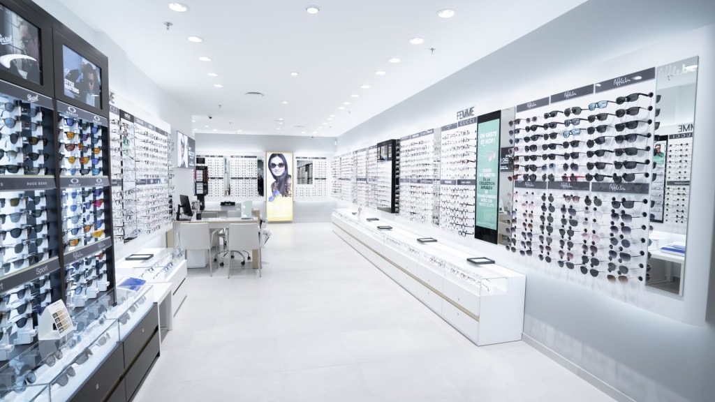 Magasin Opticien C.C. Parly 2 - Niveau haut 78150 LE CHESNAY intérieur