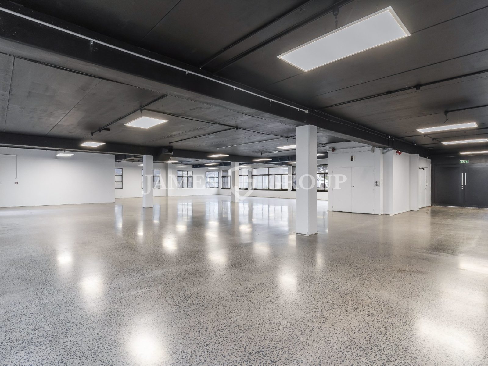 Office Or Warehouse Or High-end Showroom