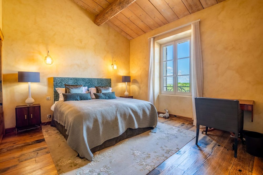 Photographs of Mas la Boheme villa in Provence - Image 24 of 44