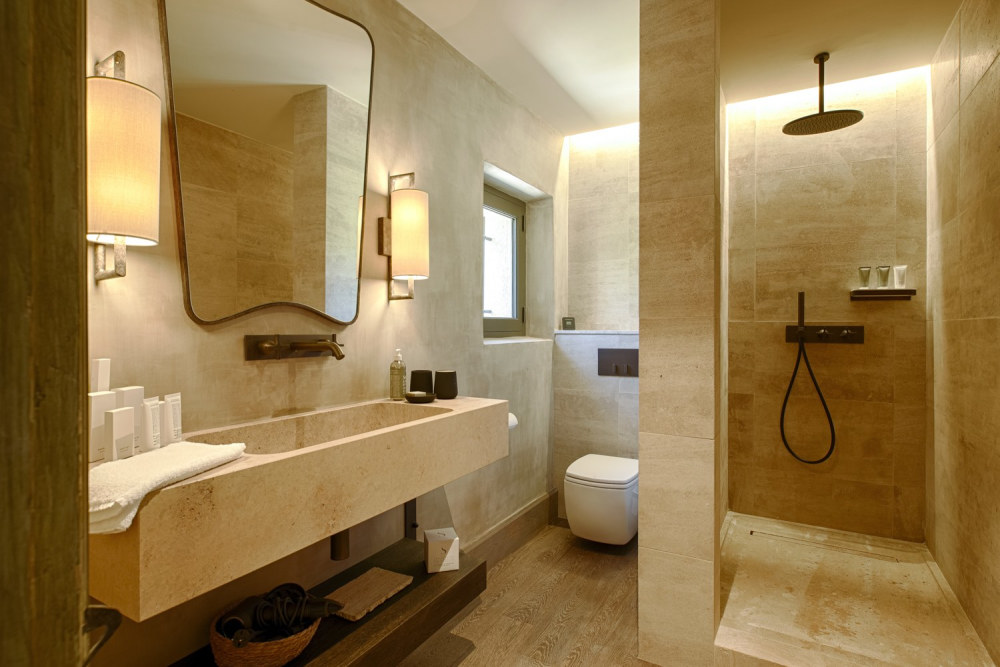 Photographs of Mas de l’Etoile villa in Provence - Image 17 of 39