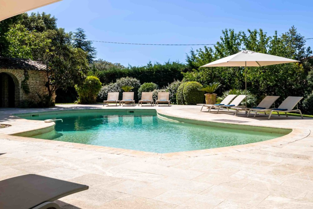 Photographs of Mas des Papillons villa in Provence - Image 16 of 45