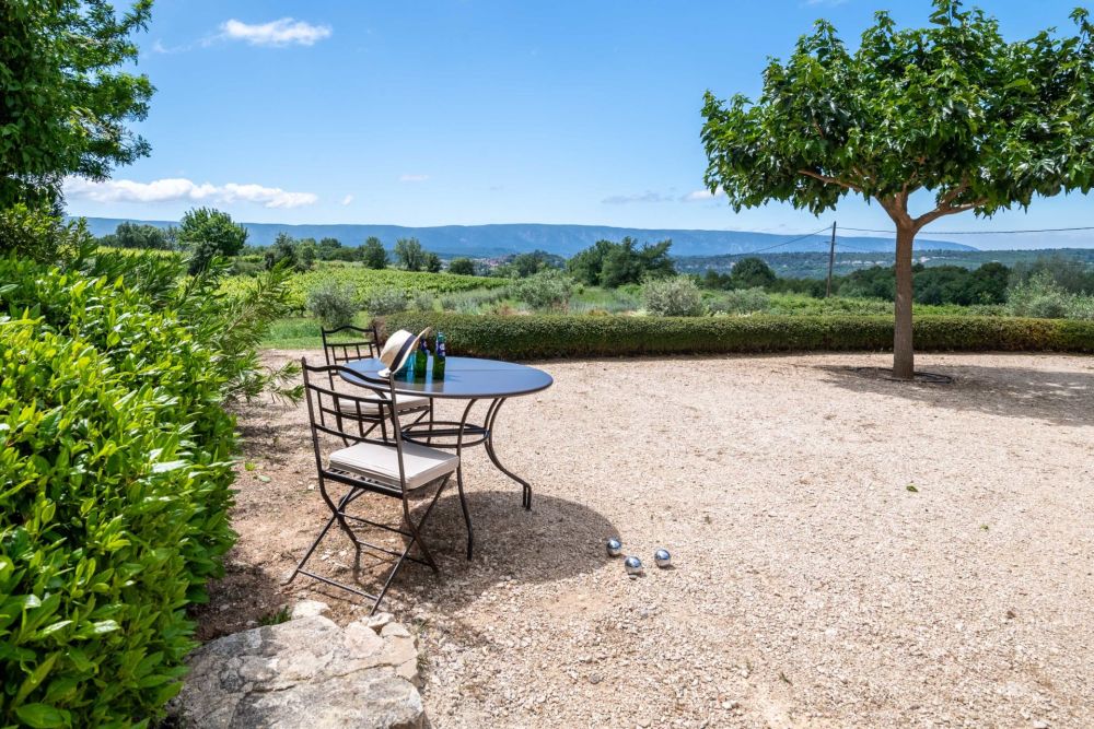 Photographs of Les Vignes villa in Provence - Image 42 of 46
