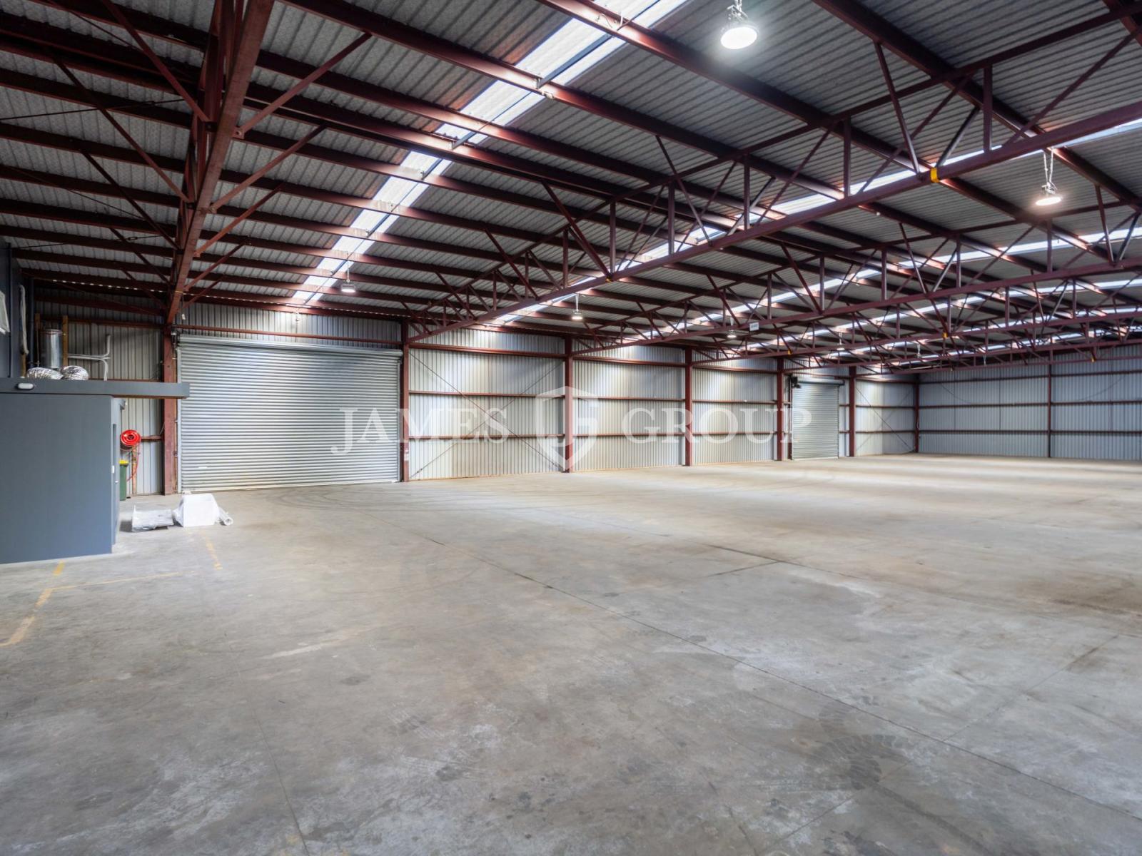 Huge Power Supply | 1,165m² Clear Span Warehouse