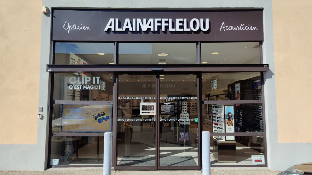 Magasin audioprothesiste 669 avenue Victor Hugo 84400 APT extérieur