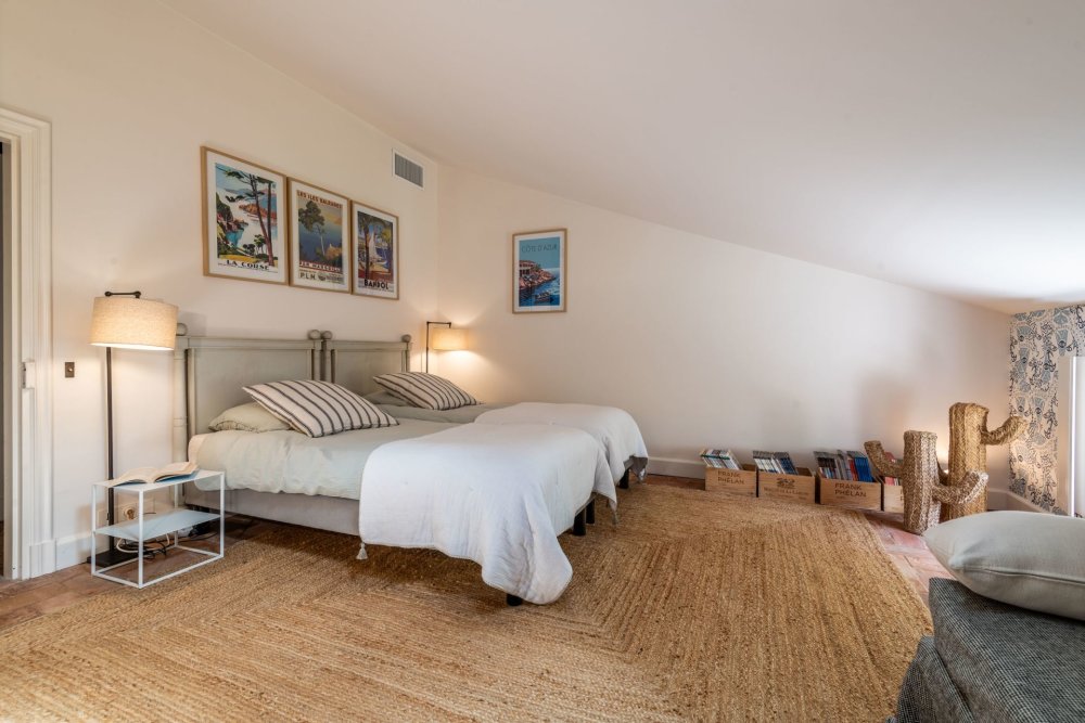 Photographs of Bastide de Coussoul villa in Provence - Image 35 of 41
