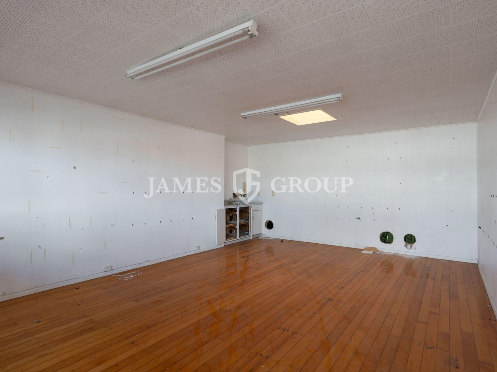756m² Warehouse | 216m² Office | St Johns