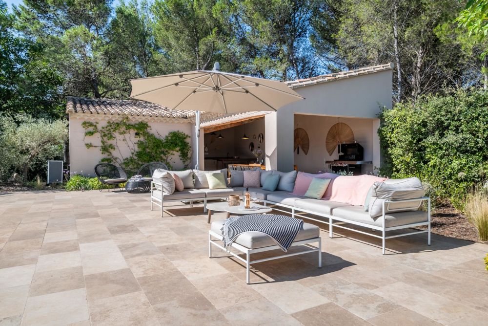 Photographs of Mas des Mimosas villa in Provence - Image 31 of 47