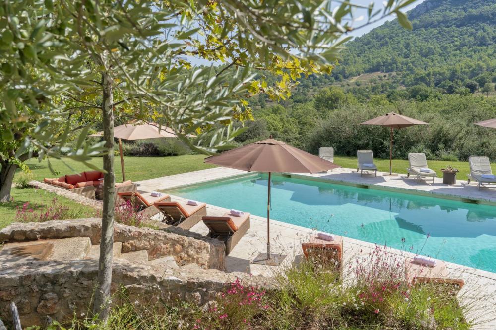 Photographs of Mas de la Quietude villa in Provence - Image 13 of 48