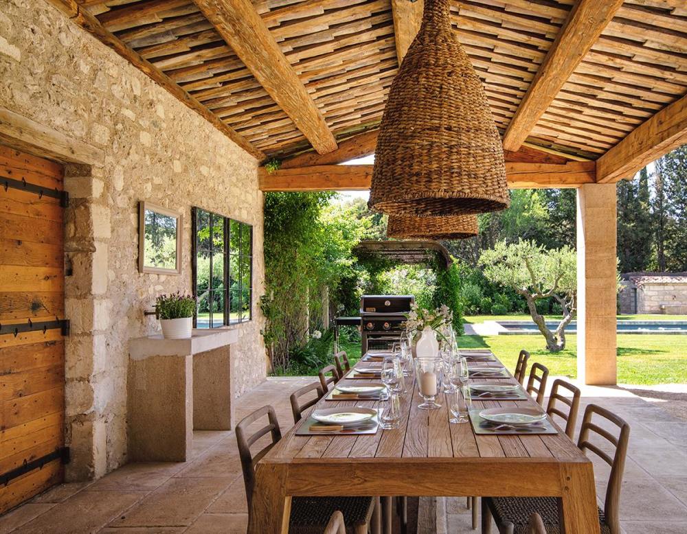 Photographs of Mas de Isa villa in Provence - Image 28 of 41
