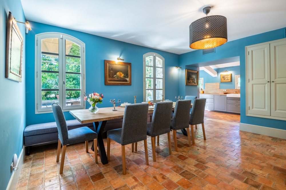 Photographs of Mas de Pagnol villa in Provence - Image 4 of 39