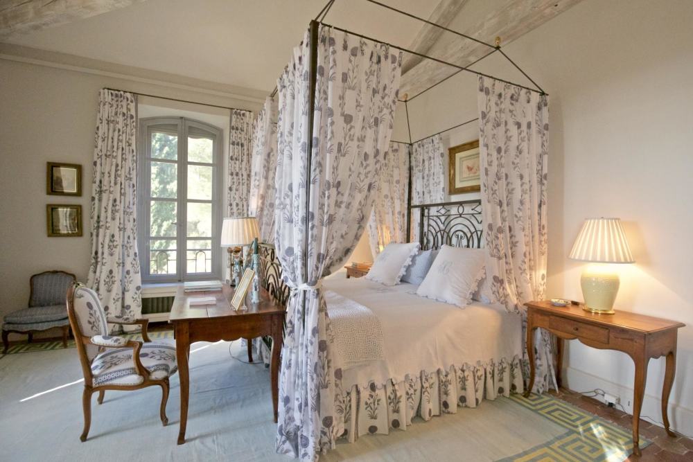 Photographs of Mas de Paradis villa in Provence - Image 19 of 49