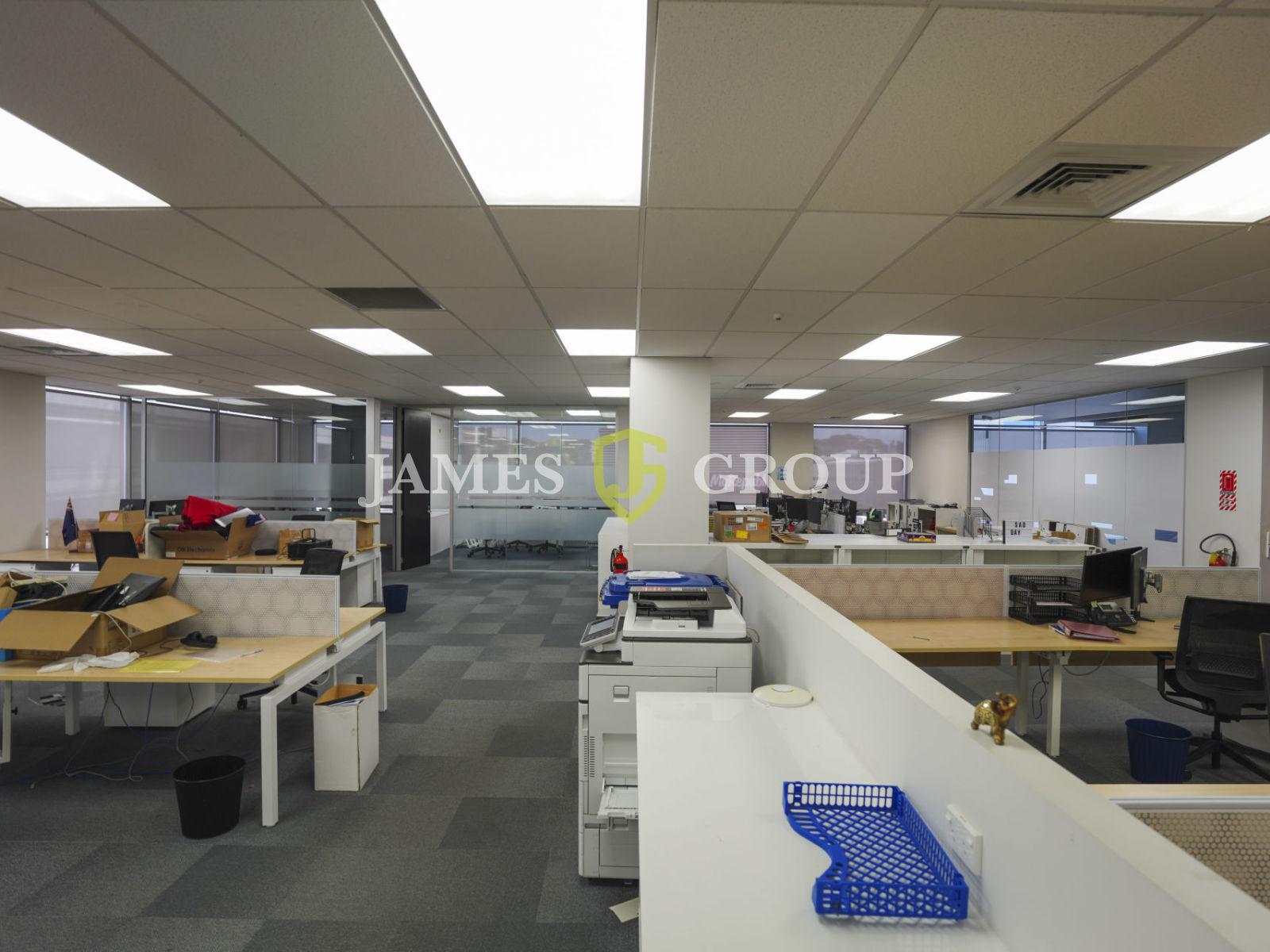 Full Floor With Impressive Fit-out