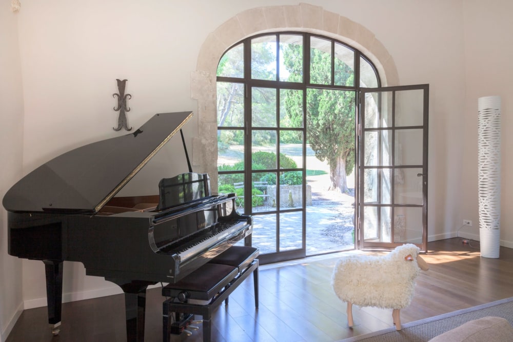 Photographs of Mas la Calade villa in Provence - Image 9 of 38
