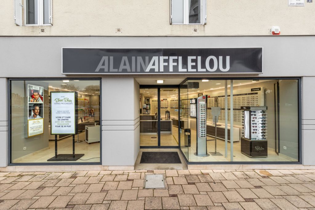 Magasin Opticien 2 rue Jean-Jaurès 71200 LE CREUSOT extérieur