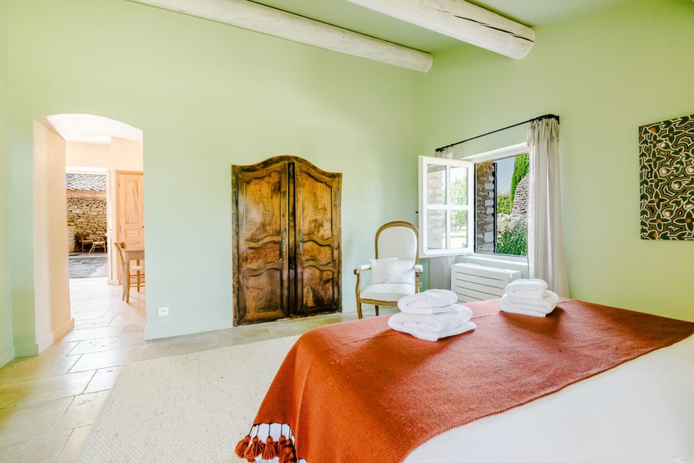 Photographs of Mas Ambre villa in Provence - Image 32 of 51