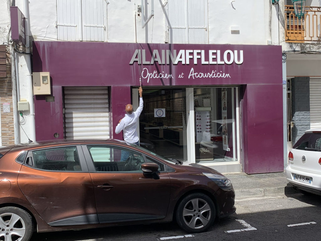Magasin Opticien 27 rue du Docteur Cabre 97100 BASSE-TERRE / GUADELOUPE